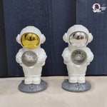 Astronaut with the Galaxy Crystal Ball - Night Lamp TheQuirkyQuest