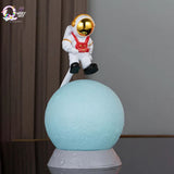 Cool Astronaut Table Lamp TheQuirkyQuest